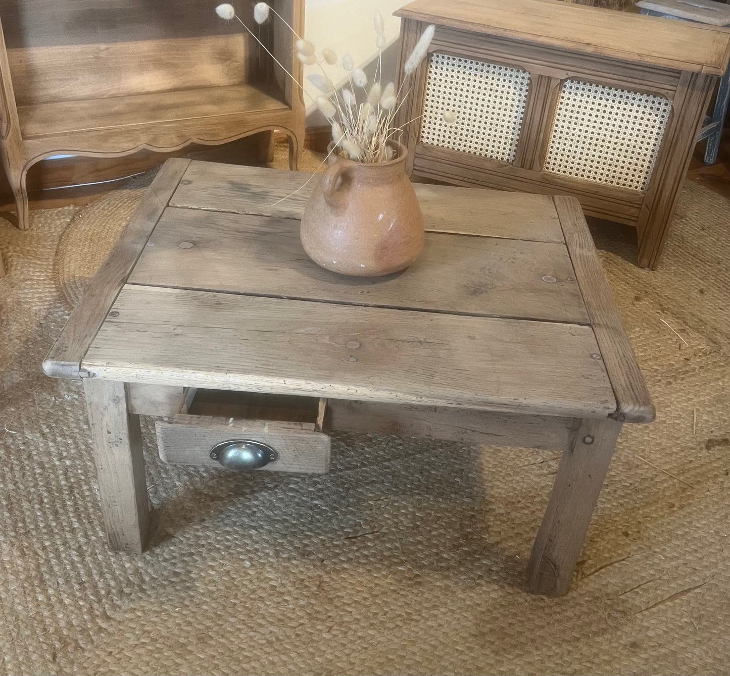 Table basse de ferme ancienne en chêne massif brut 1 tiroir