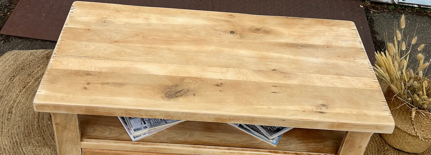 Table basse rénovée en chêne massif brut 2 tiroirs traversants esprit campagne chic