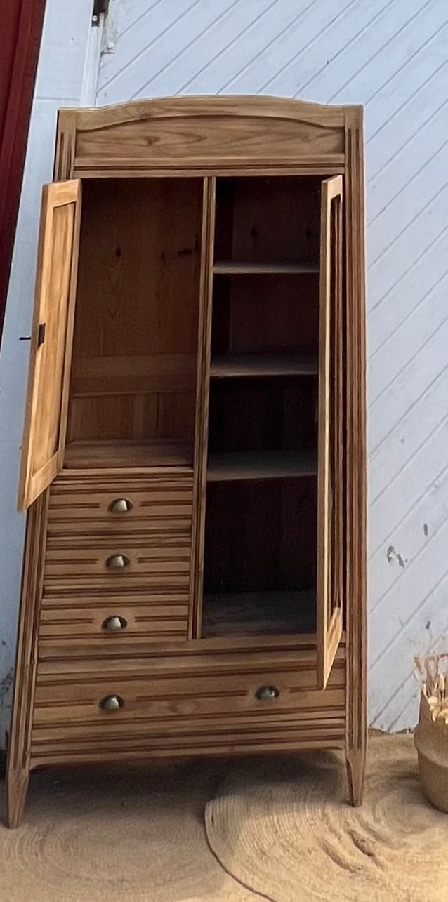 Armoire parisienne ancienne : penderie + étagères + tiroirs