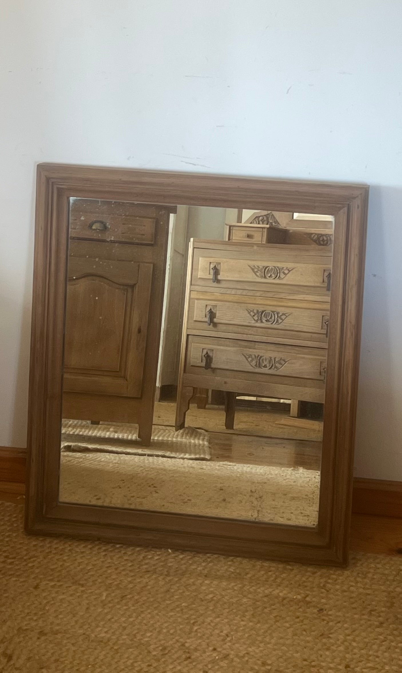 Miroir ancien en chĂȘne massif brut