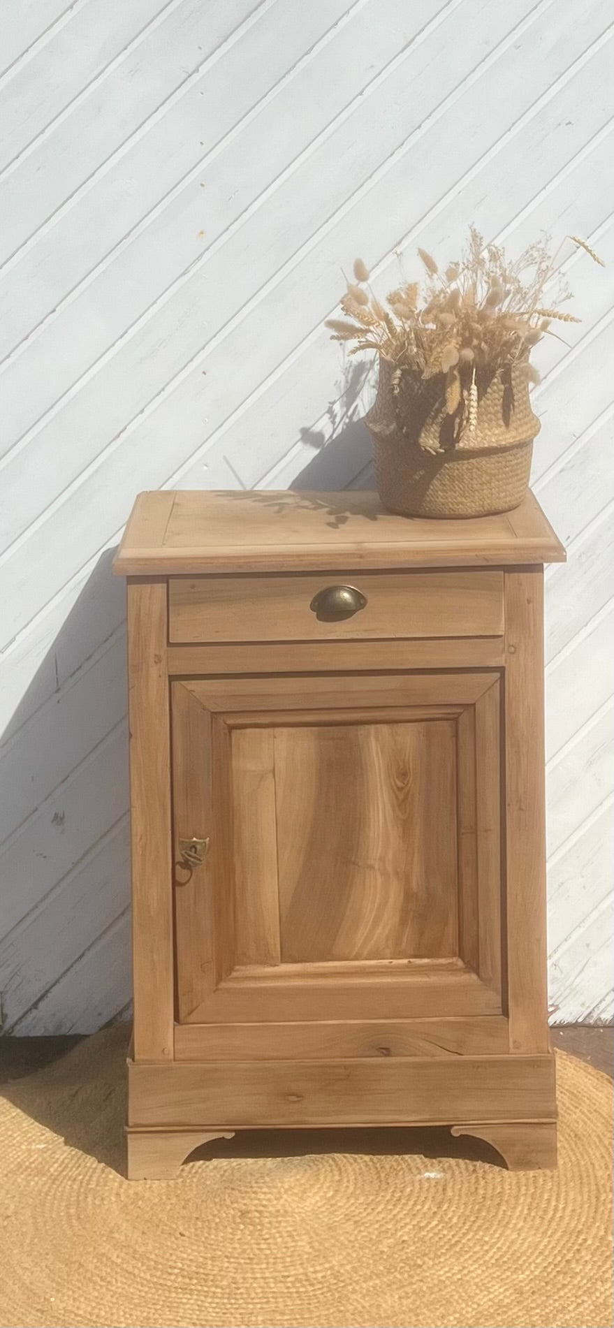 Confiturier ancien en bois massif brut