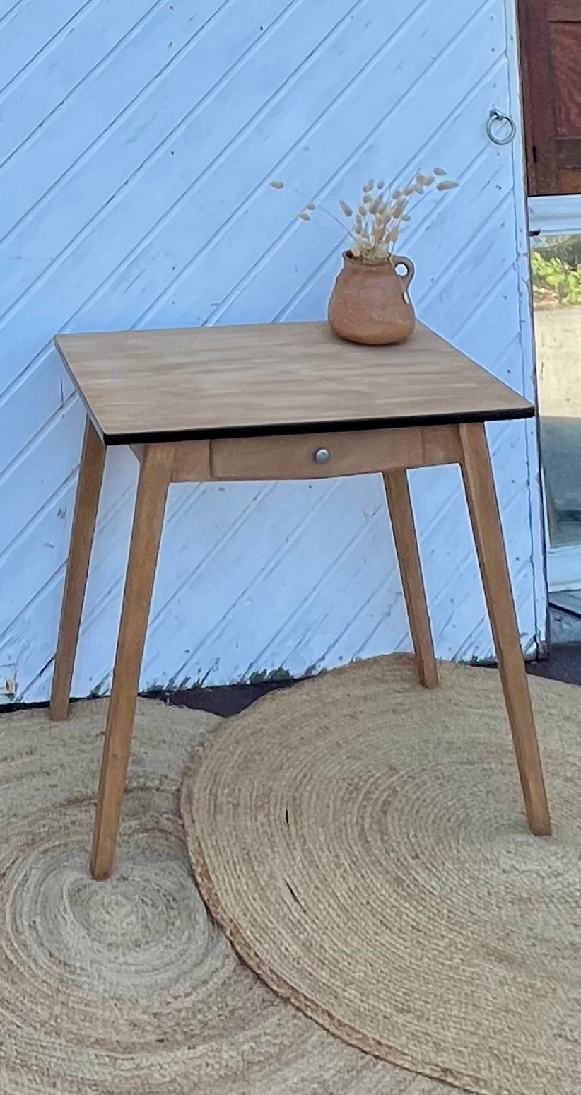 Bureau vintage des années 50 en bois brut pieds compas 1 tiroir
