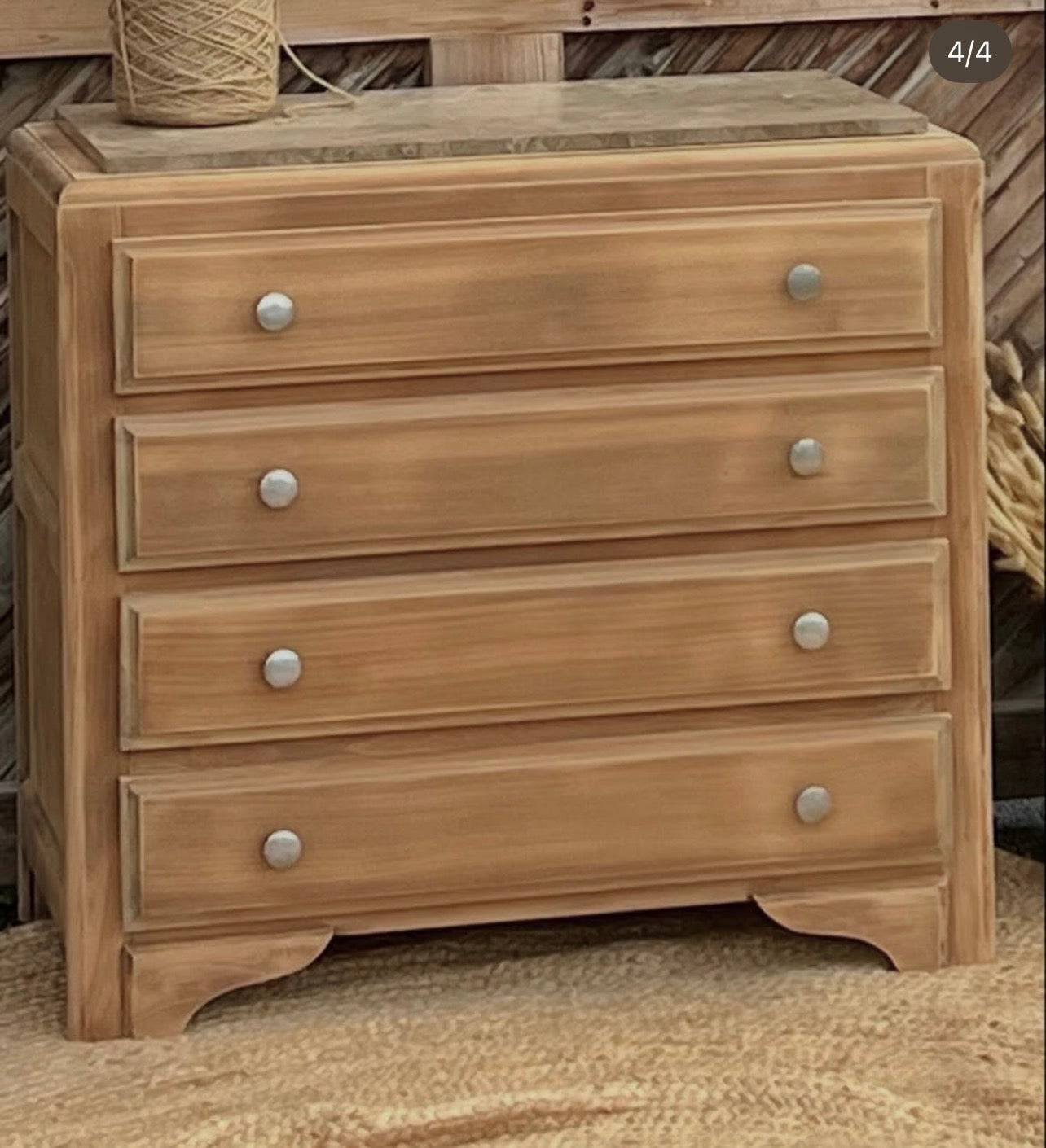 Commode ancienne en bois massif brut et marbre beige
