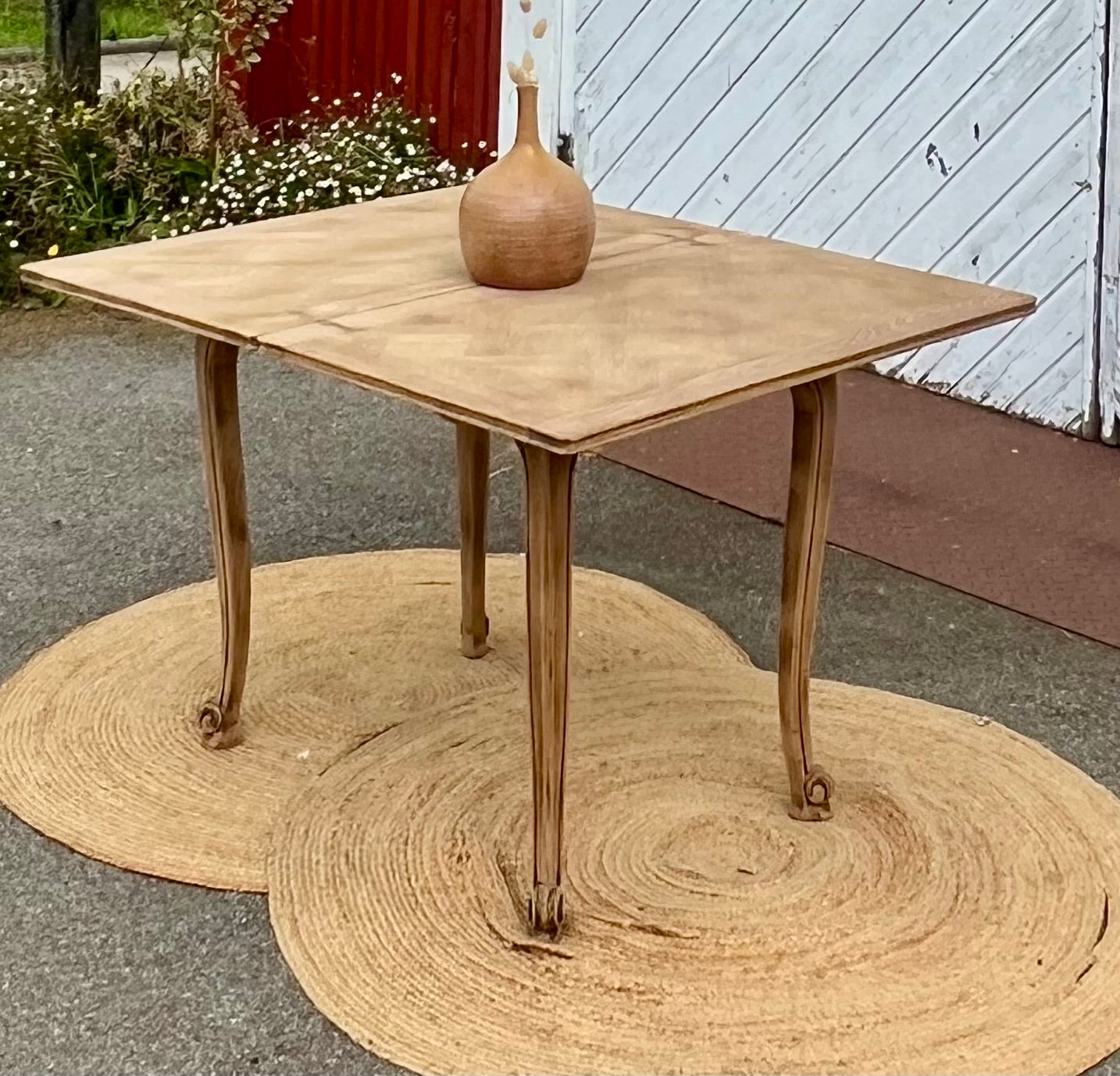 Table portefeuille ancienne en chĂȘne brut - de 2 a 4/6 personnes