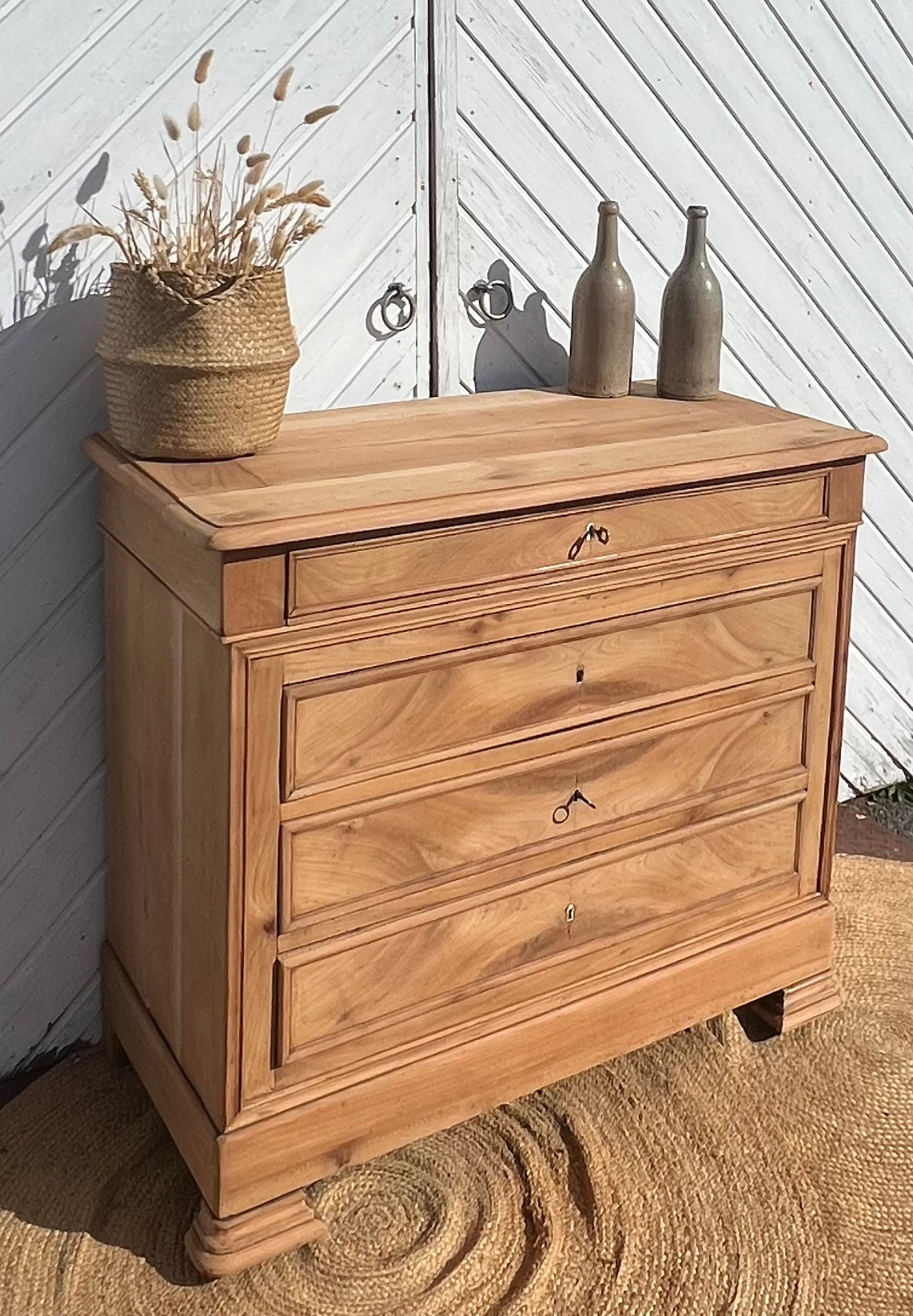 Commode ancienne en bois massif brut 4 tiroirs