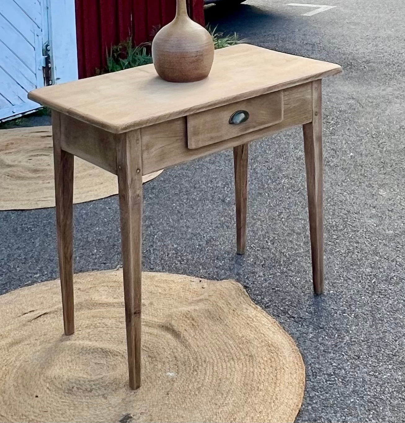 Petite table de ferme ancienne 1 tiroir en chêne massif brut