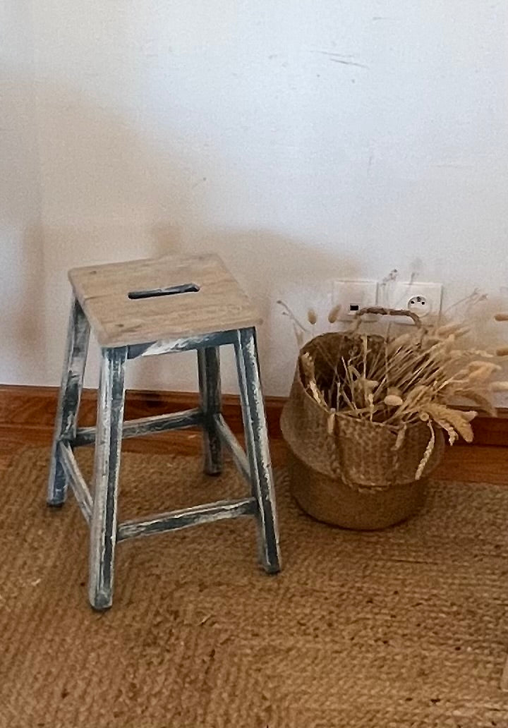 Tabouret de ferme vintage
