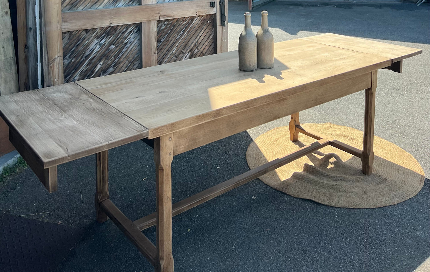 Grande table ancienne 2 rallonges en chêne massif brut