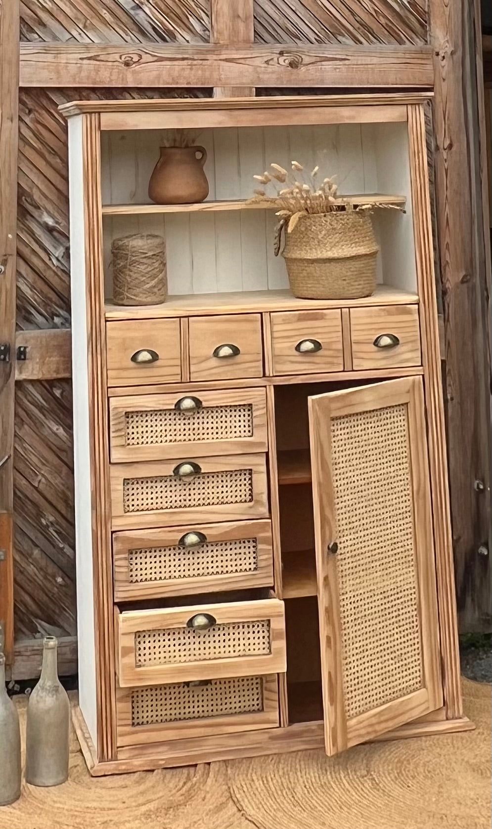 Meuble ancien rénové : Bibus , meuble d’entrée , bibliothèque, vaisselier ..