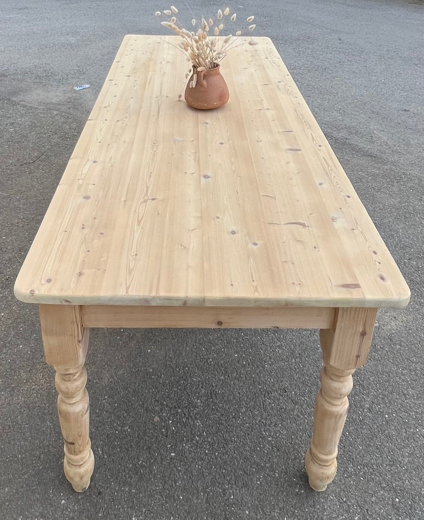 Grande table rénovée en bois massif brut 1 tiroir - 10 personnes