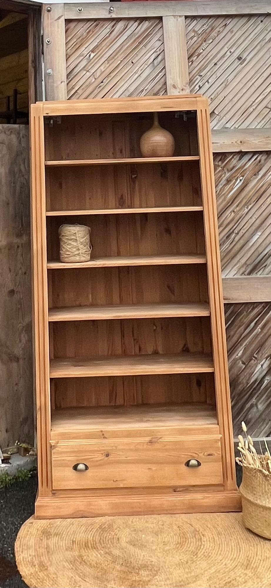 Bibliothèque rénovée en bois massif brut 1 tiroir