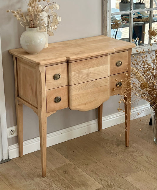Petite commode ancienne / console en bois massif brut