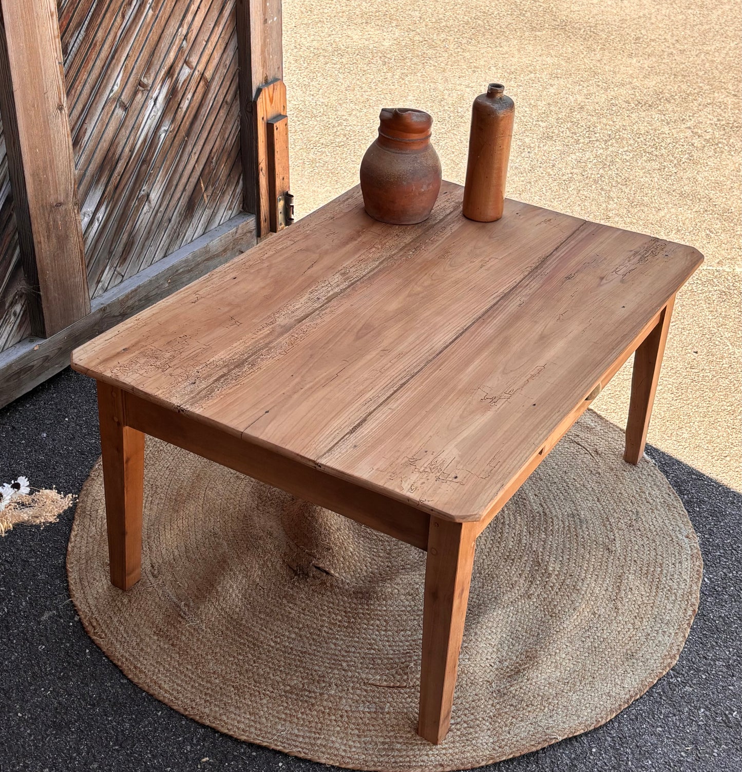 Table basse de ferme ancienne 1 tiroir en bois massif brut