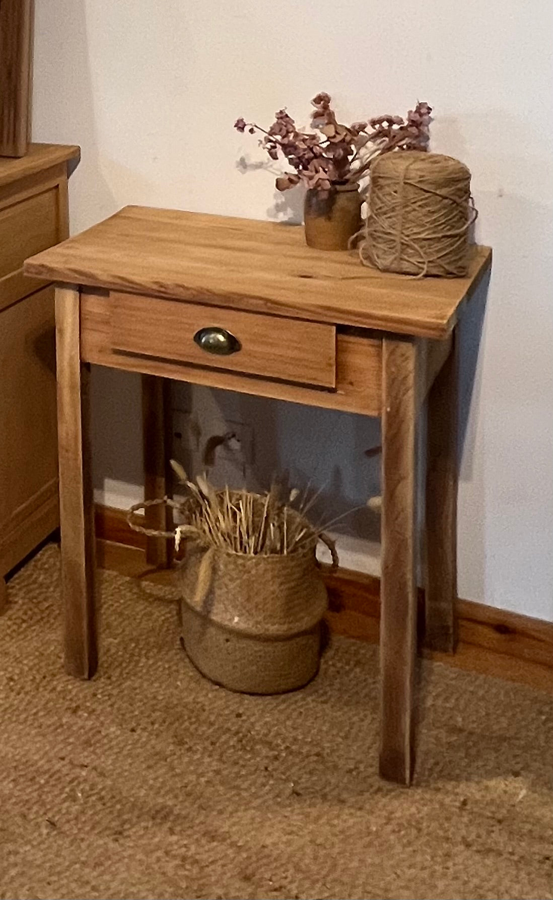 Petite table de ferme ancienne / console / meuble vasque 1 tiroir en bois massif brut