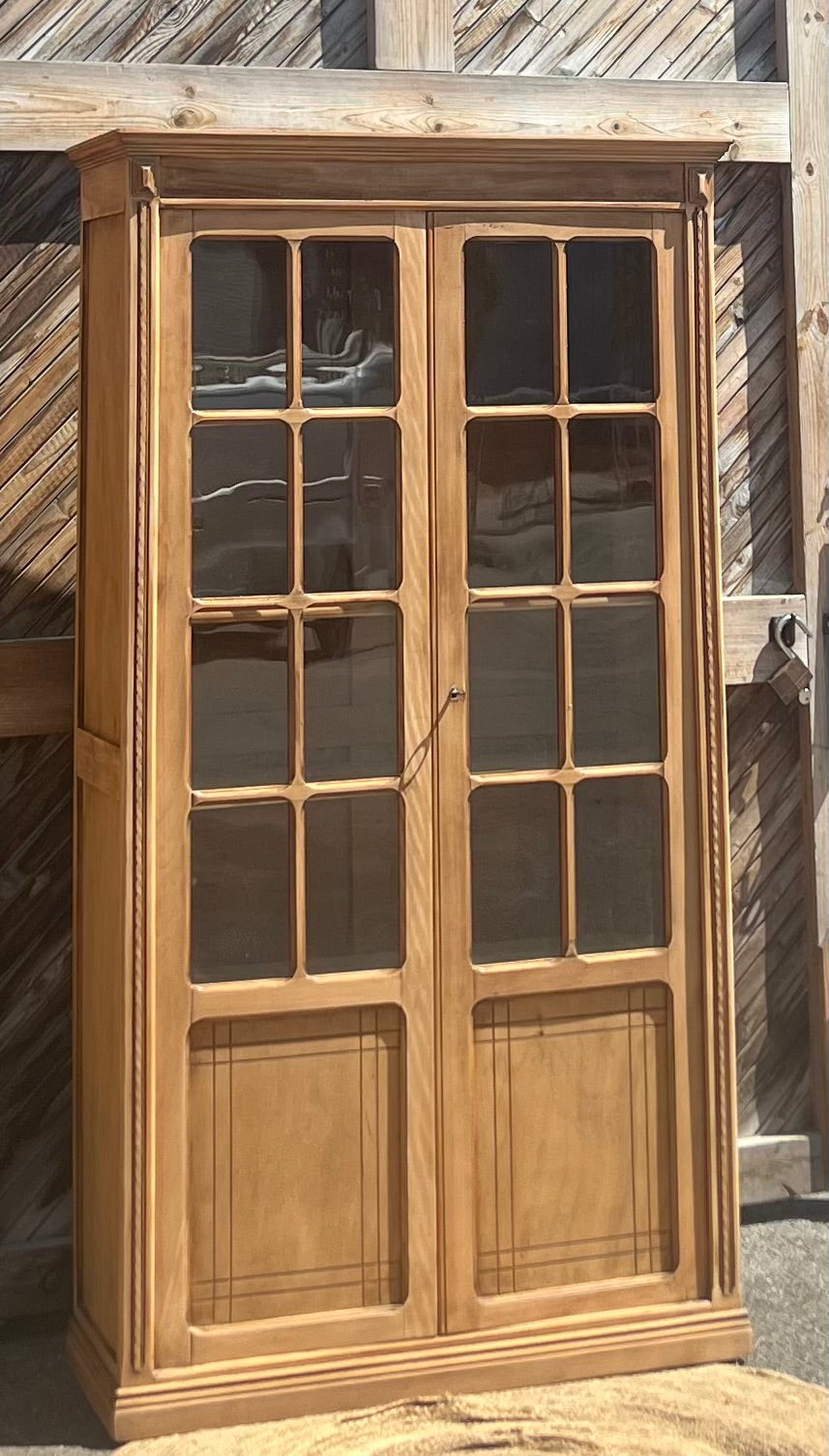 Armoire parisienne ancienne en bois brut : vaisselier , bibliothèque