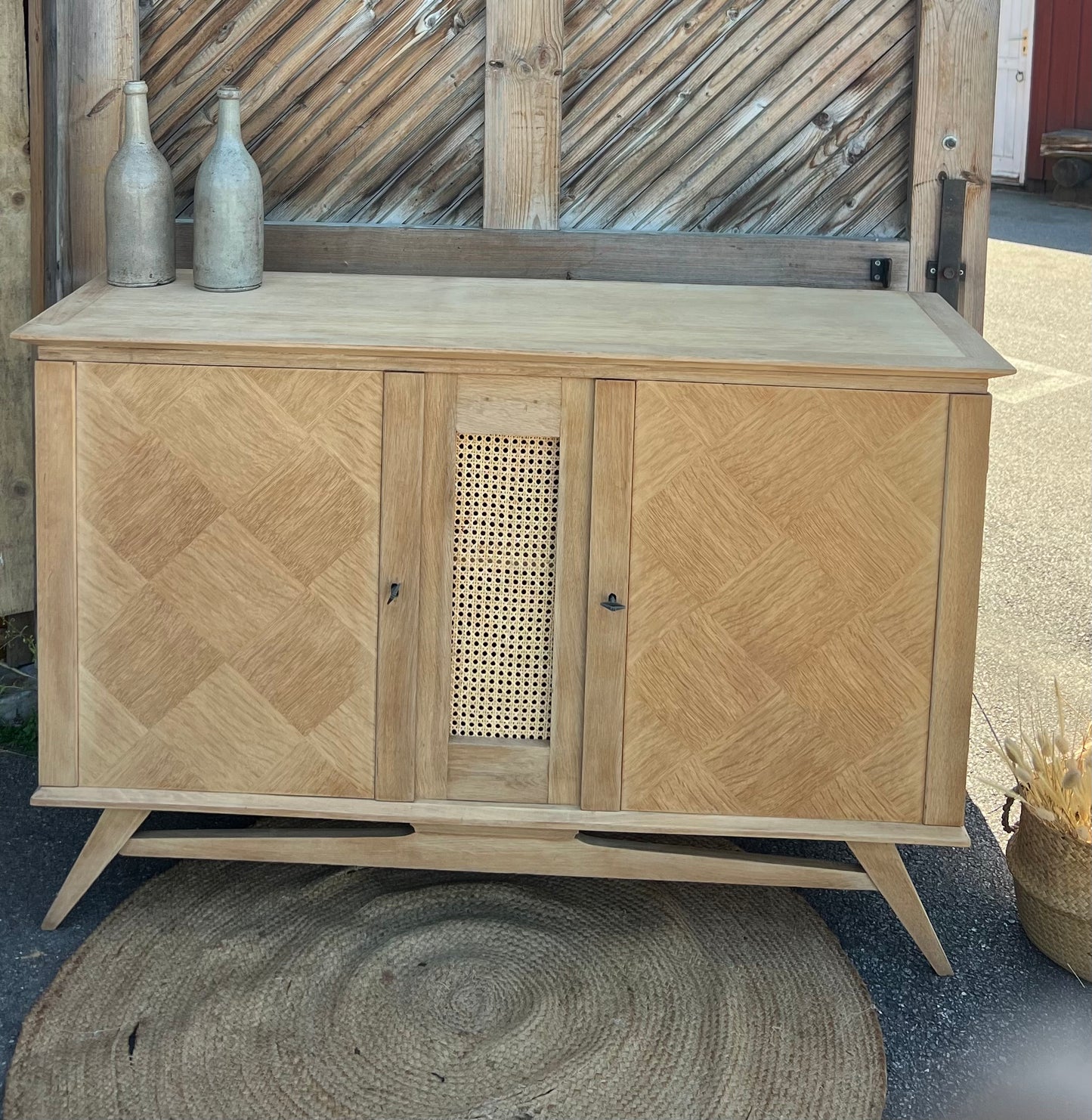Buffet vintage années 60 / enfilade en chêne brut ancienne