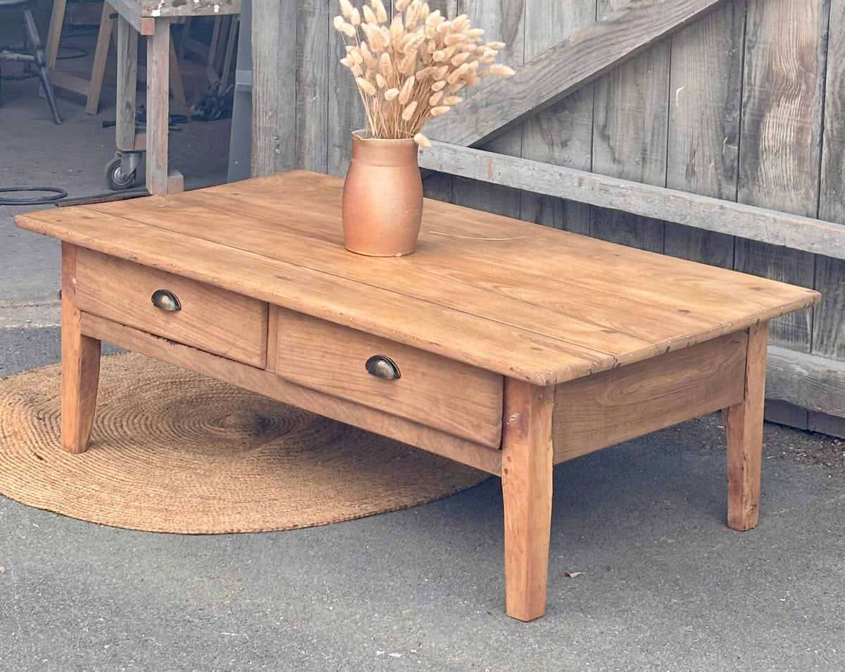 Table basse de ferme ancienne en bois massif brut 2 tiroirs