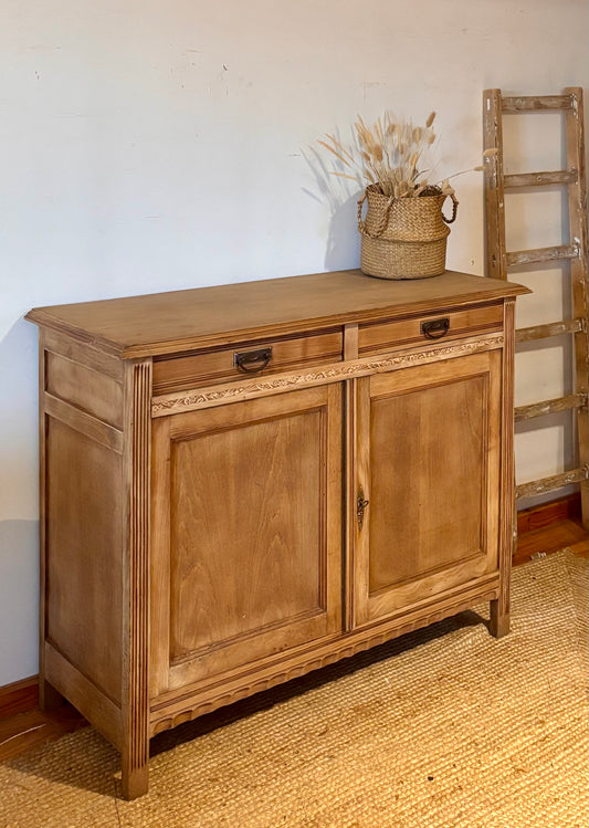 Buffet ancien en chêne brut 2 tiroirs