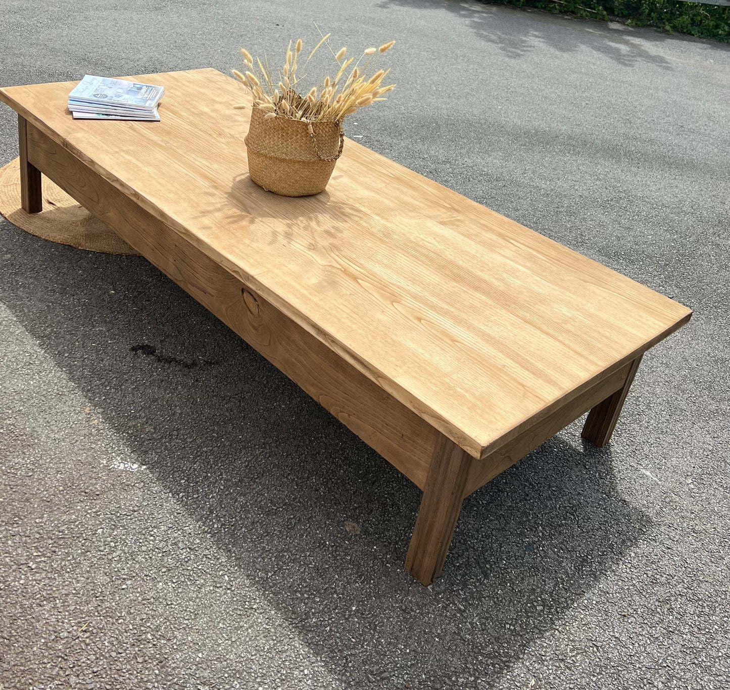 Grande table basse de ferme XXL en chêne massif brut 2 tiroirs