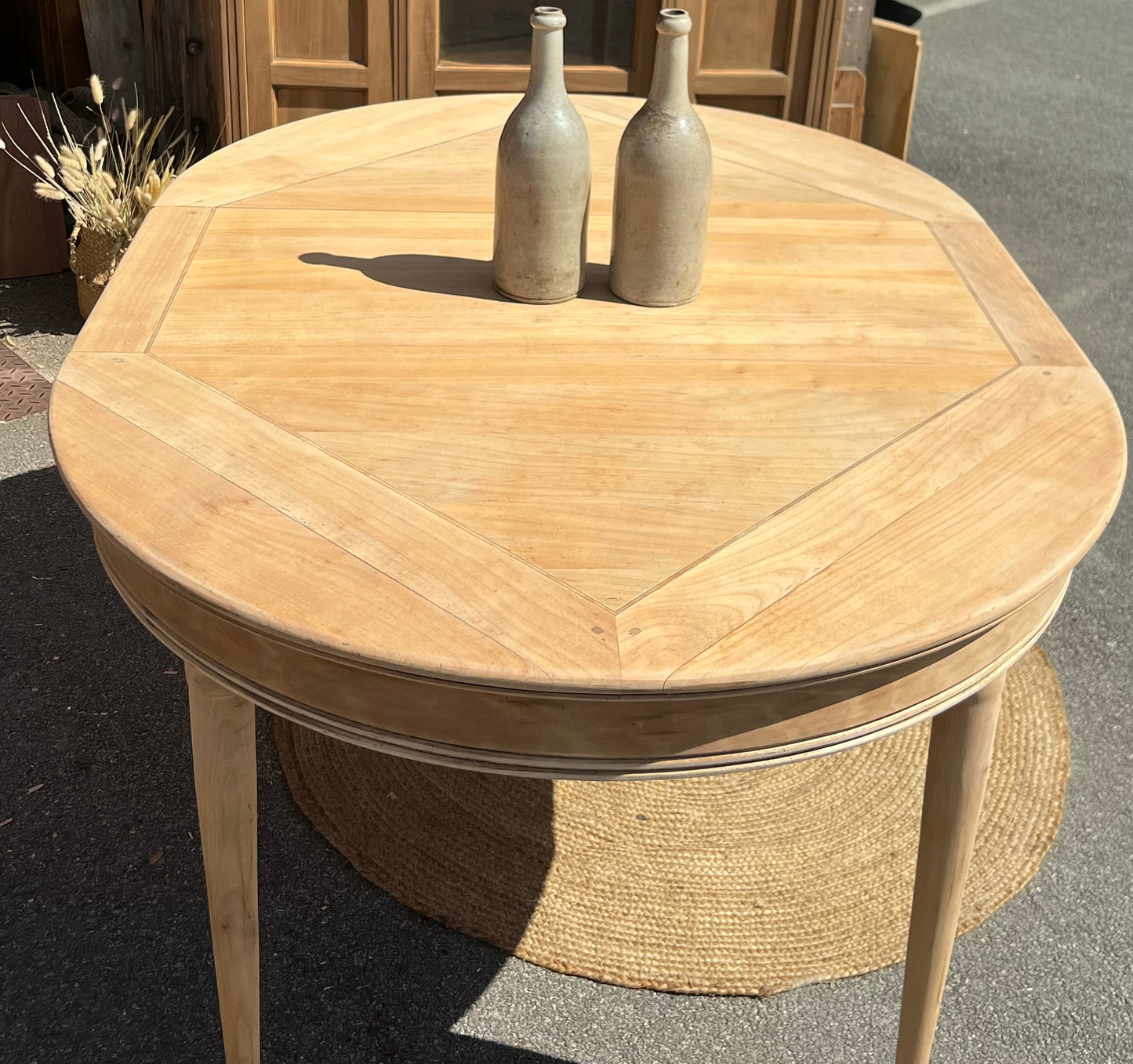 Table ronde + 1 rallonge ancienne en bois massif brut
