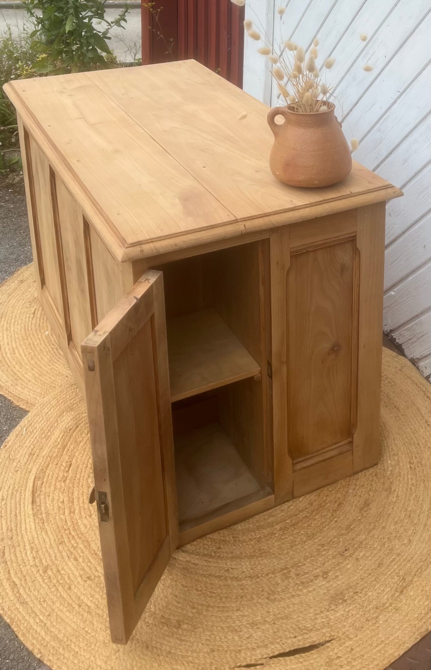 Bureau ancien en bois massif brut 4 portes
