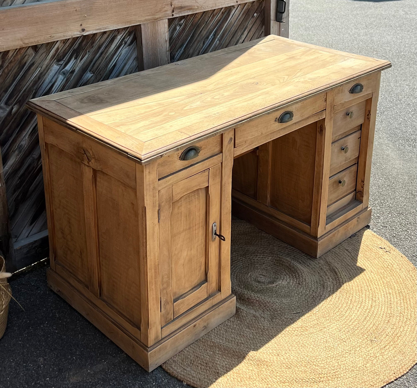 Bureau ancien en chêne brut - comptoir