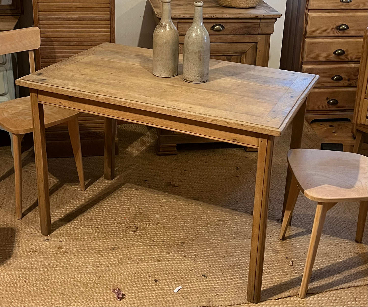 Table ancienne en chêne massif brut 4/6 personnes