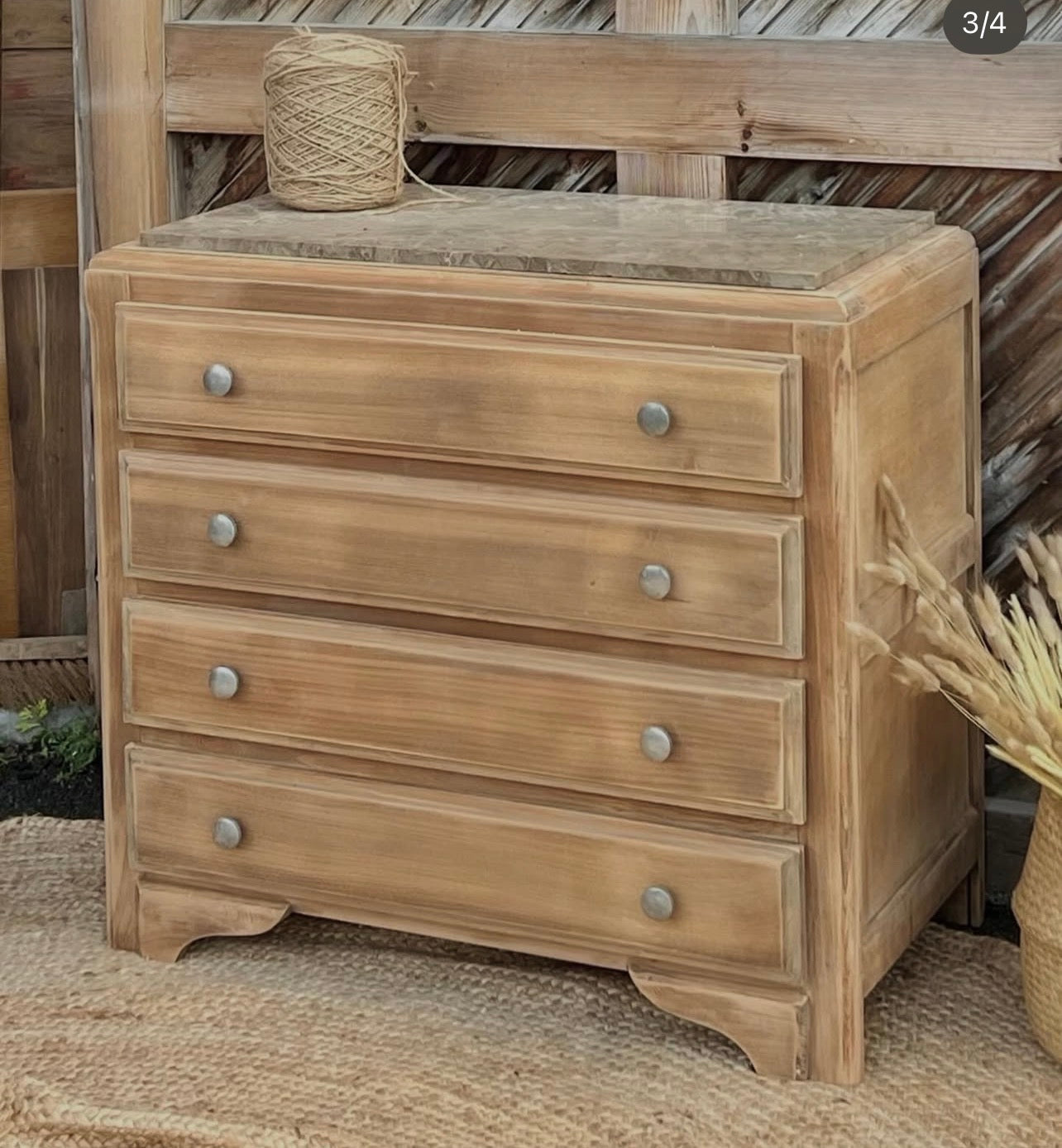Commode ancienne en bois massif brut et marbre beige
