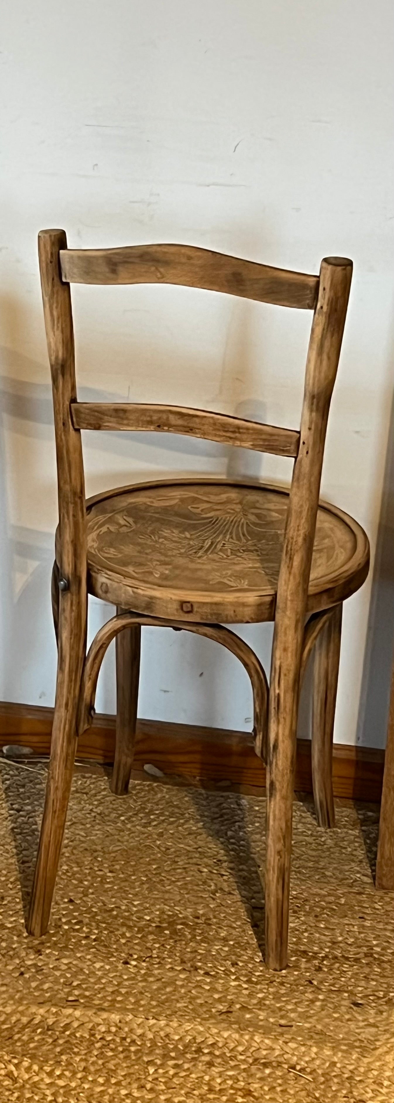 1 chaise bistrot vintage en bois brut