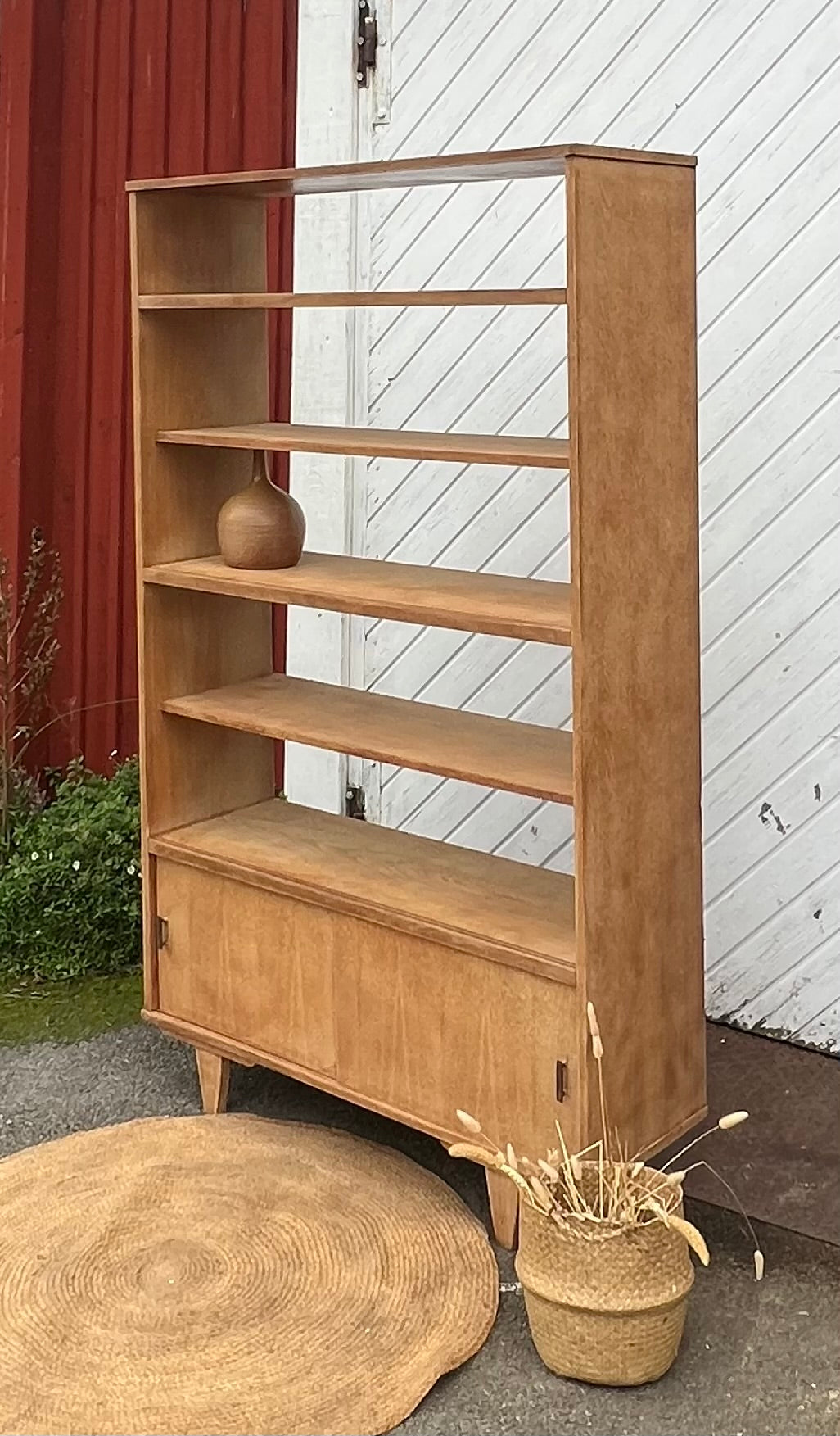 Bibliothèque vintage en chêne brut