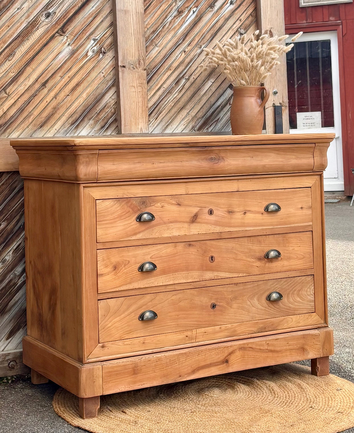 Grande commode ancienne 5 tiroirs en bois massif brut
