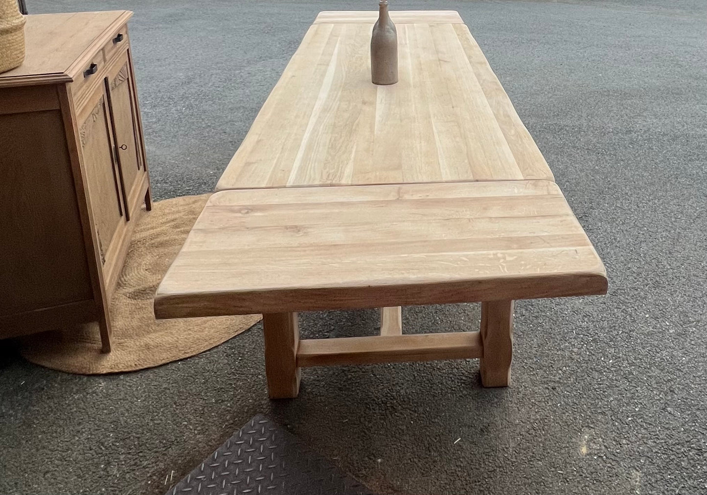 Grande table ancienne rénovée 2 rallonges en chêne massif brut