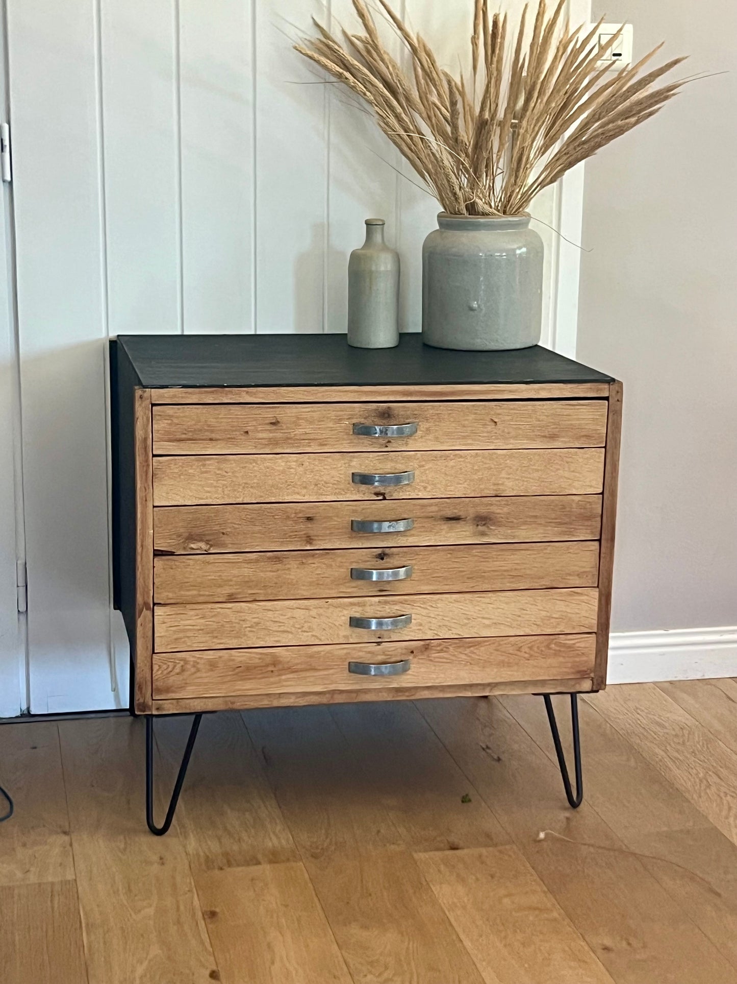 Meuble de métiers ancien / commode en chêne massif brut et noir mat - 6 tiroirs