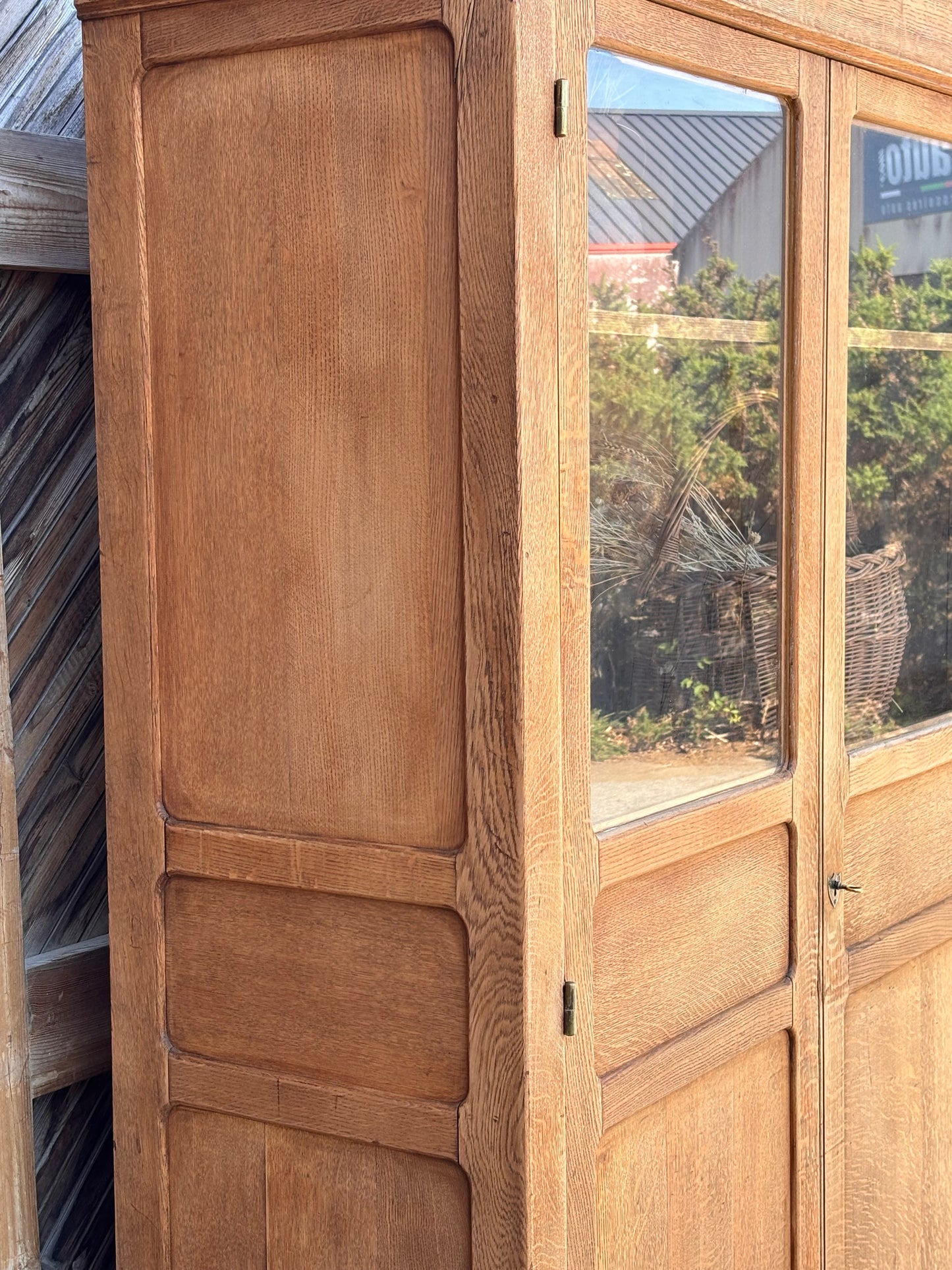 Armoire ancienne vitrée en chêne massif brut – Bibliothèque / Vaisselier – Fin XIXᵉ – Début XXᵉ