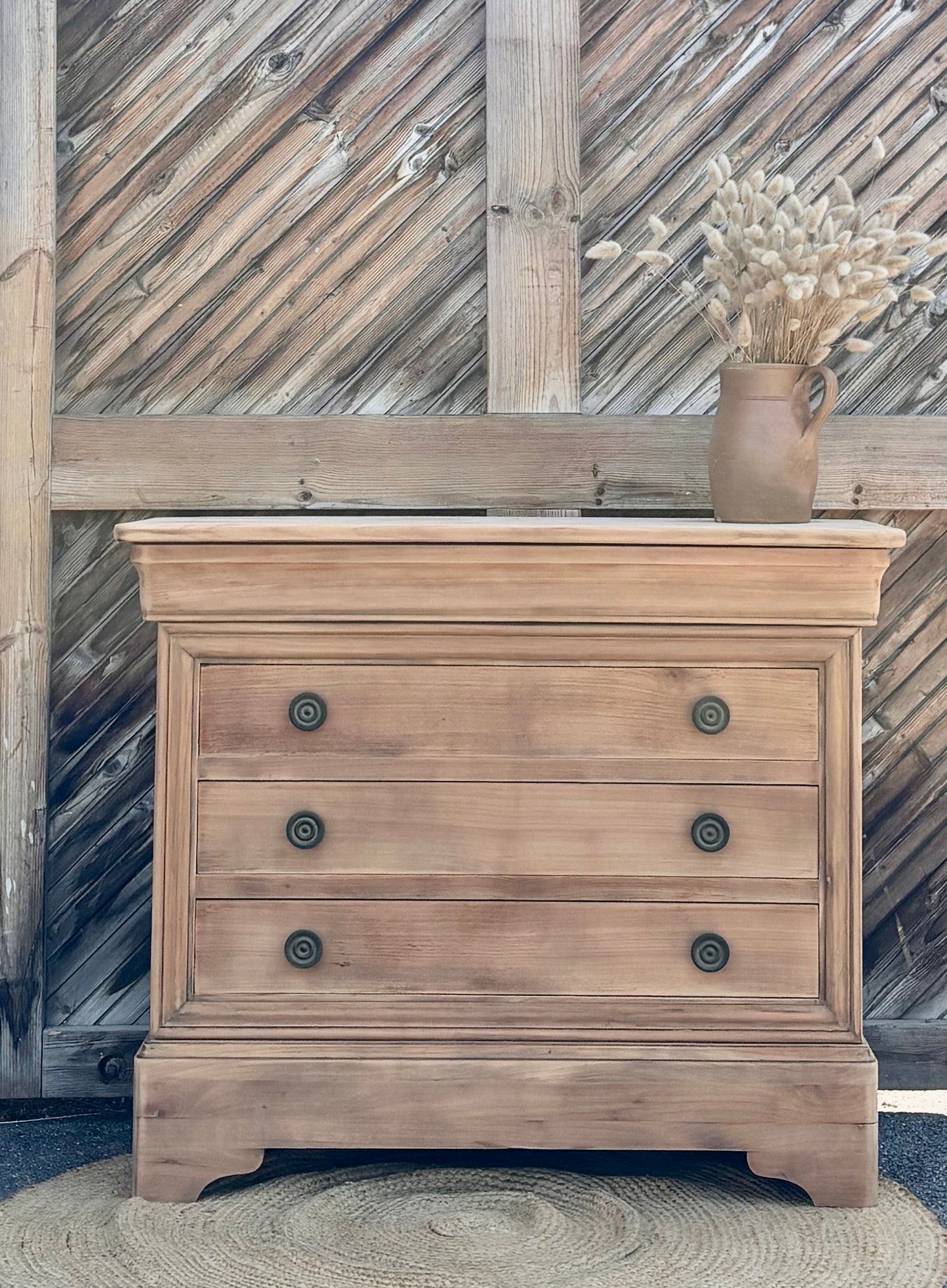 Commode ancienne en bois massif brut 4 tiroirs
