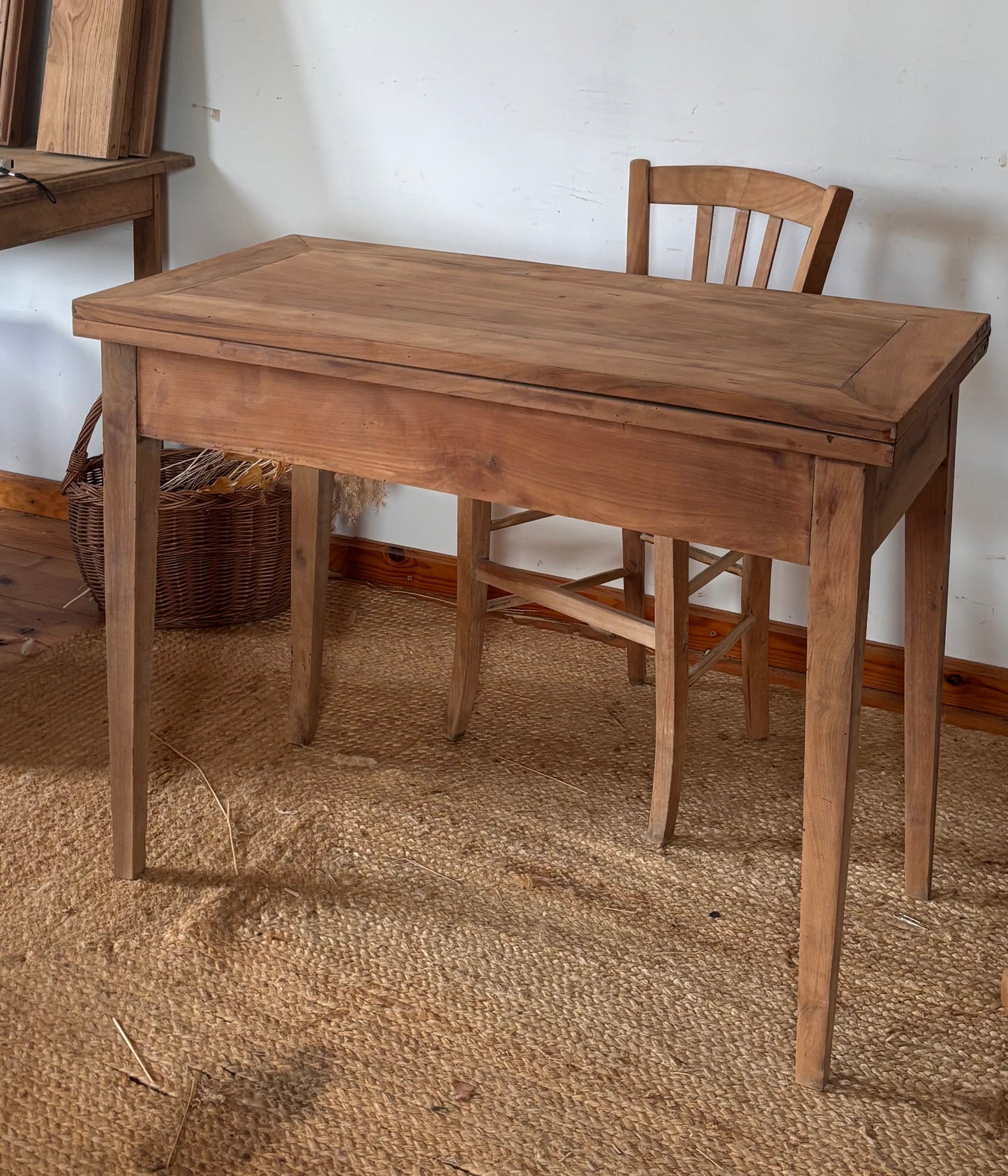 Table portefeuille ancienne en bois massif brut - extensible