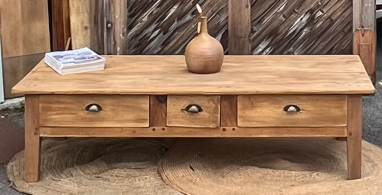 Grande table basse de ferme ancienne en bois massif brut 3 tiroirs