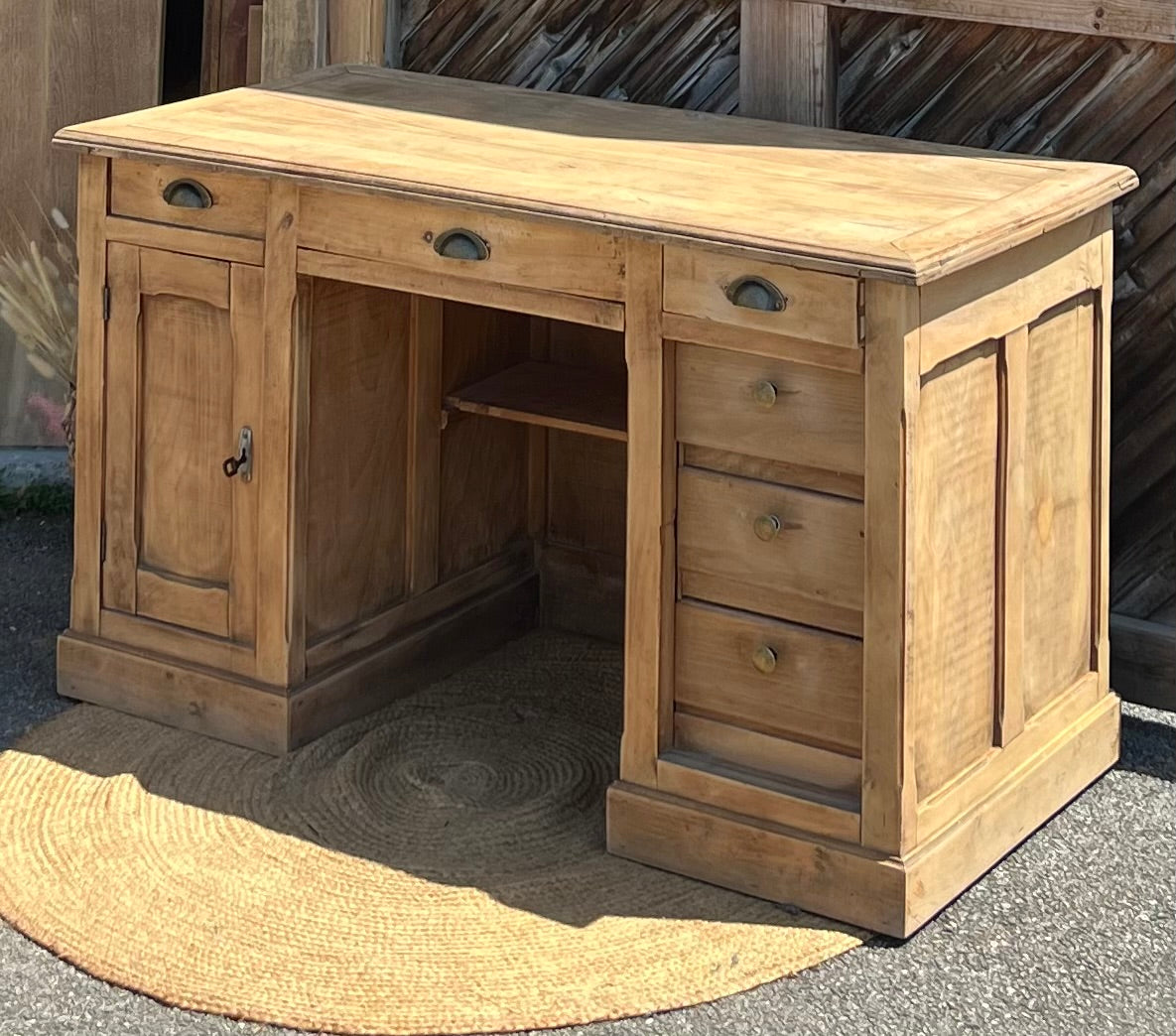 Bureau ancien en chêne brut - comptoir