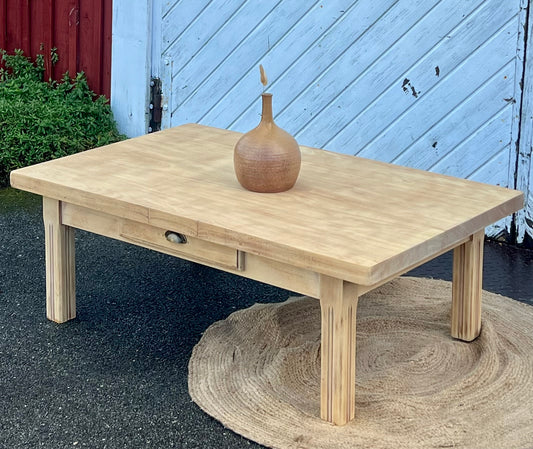 Grande table basse de ferme ancienne rénovée 1 tiroir en bois massif brut