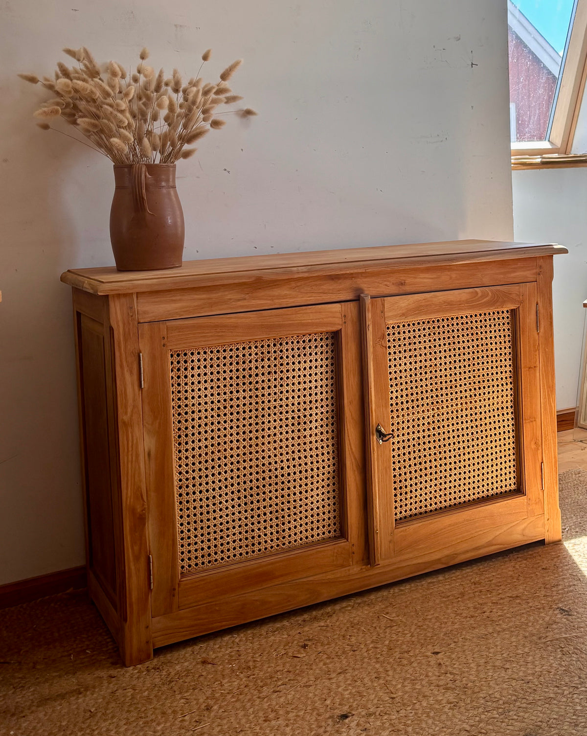 Meuble télé tv ancien en bois massif brut et cannage