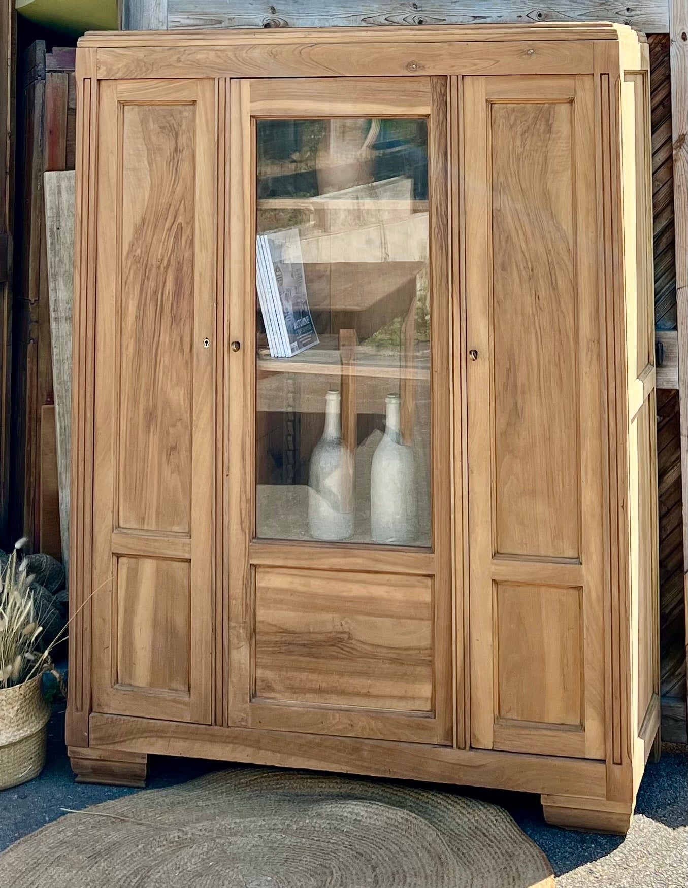 Armoire parisienne ancienne : vaisselier bibliothèque en bois massif brut