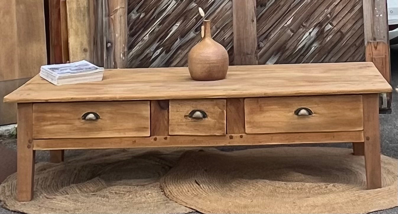 Grande table basse de ferme ancienne en bois massif brut 3 tiroirs
