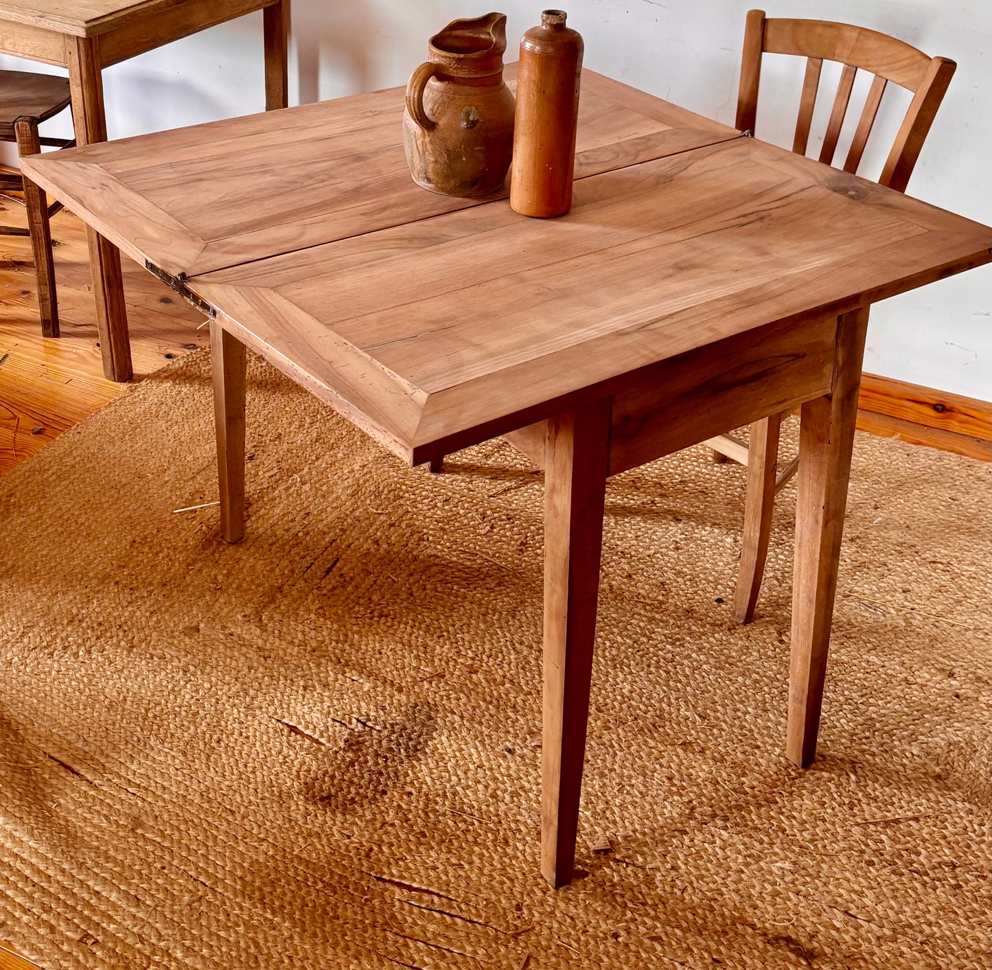 Table portefeuille ancienne en bois massif brut - extensible