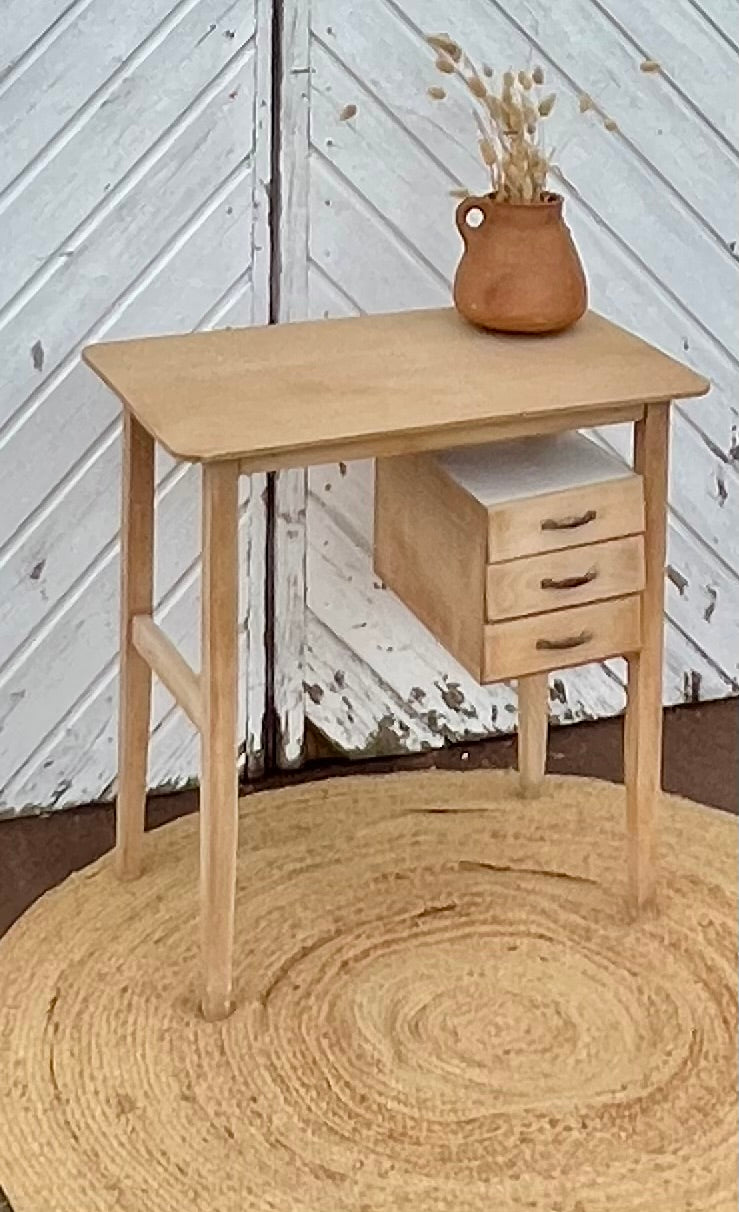 Bureau enfant vintage des années 60 en bois brut