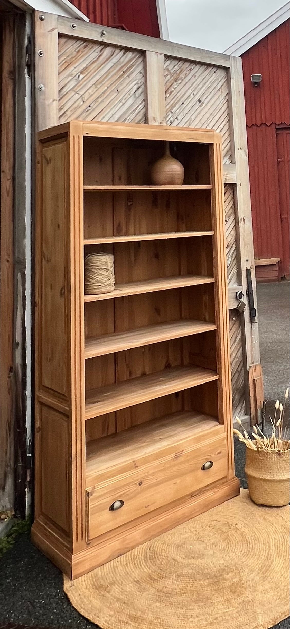 Bibliothèque rénovée en bois massif brut 1 tiroir