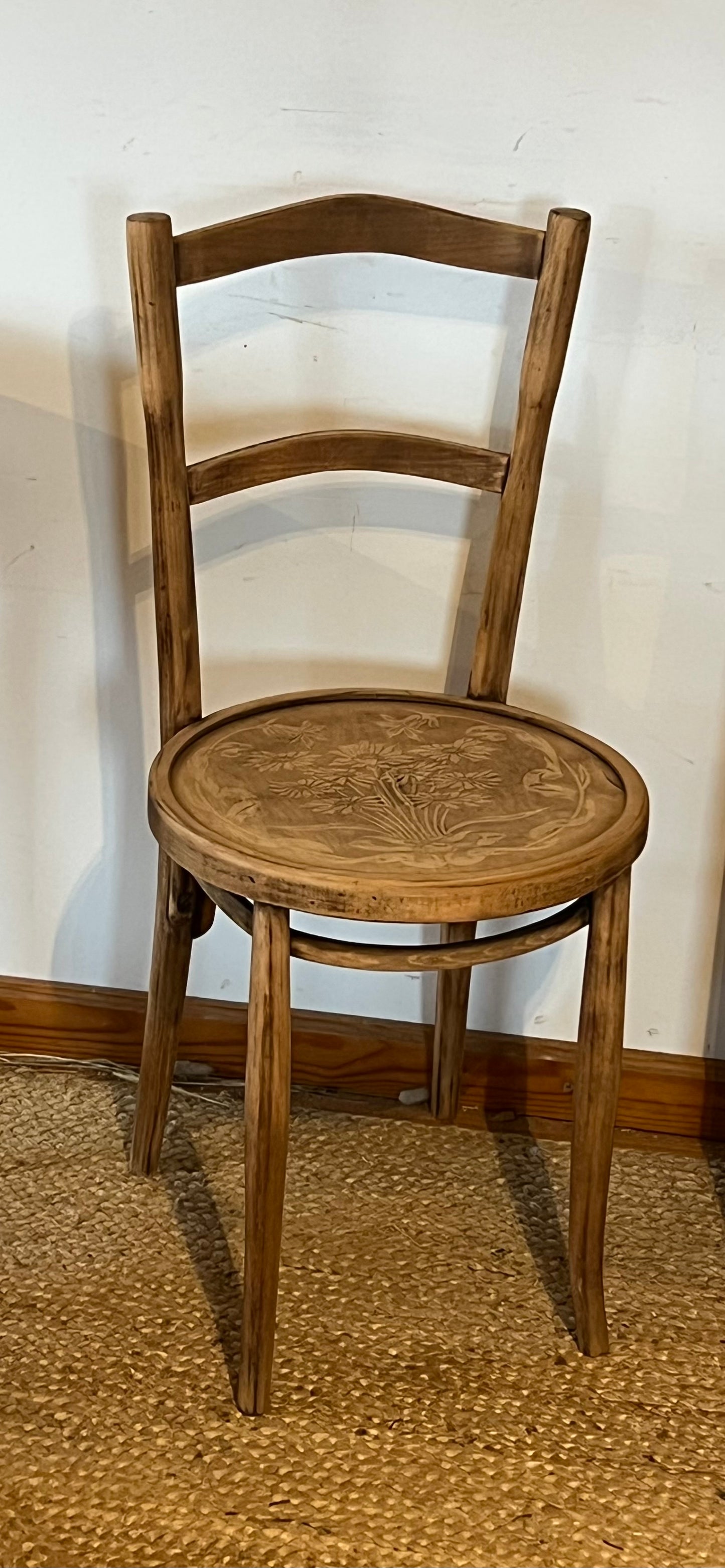 1 chaise bistrot vintage en bois brut