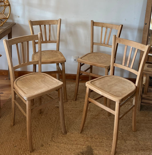 Lot de 4 chaises bistrot vintage ancienne en bois brut