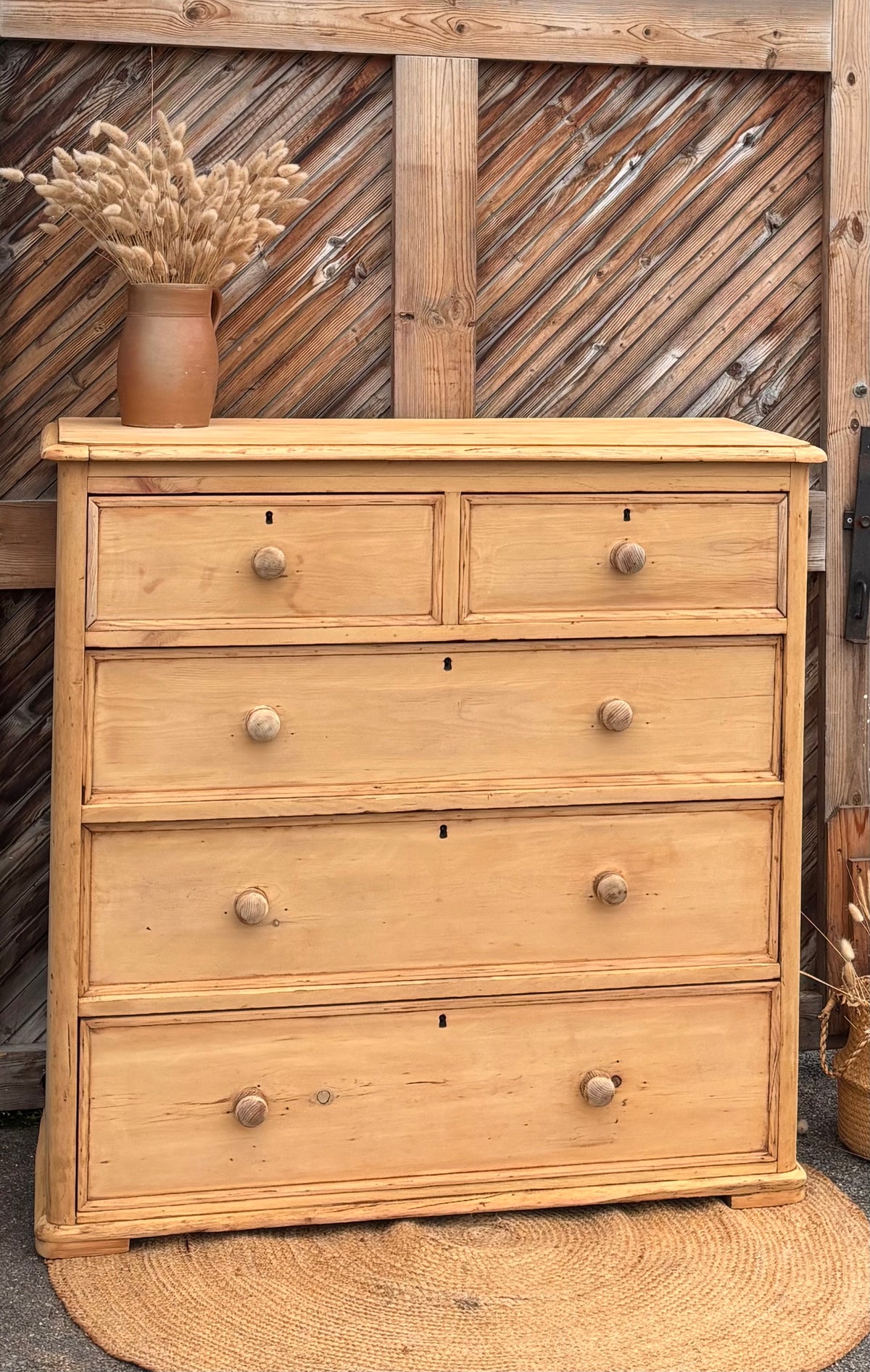 Commode anglaise ancienne 5 tiroirs en bois massif brut - pitchpin
