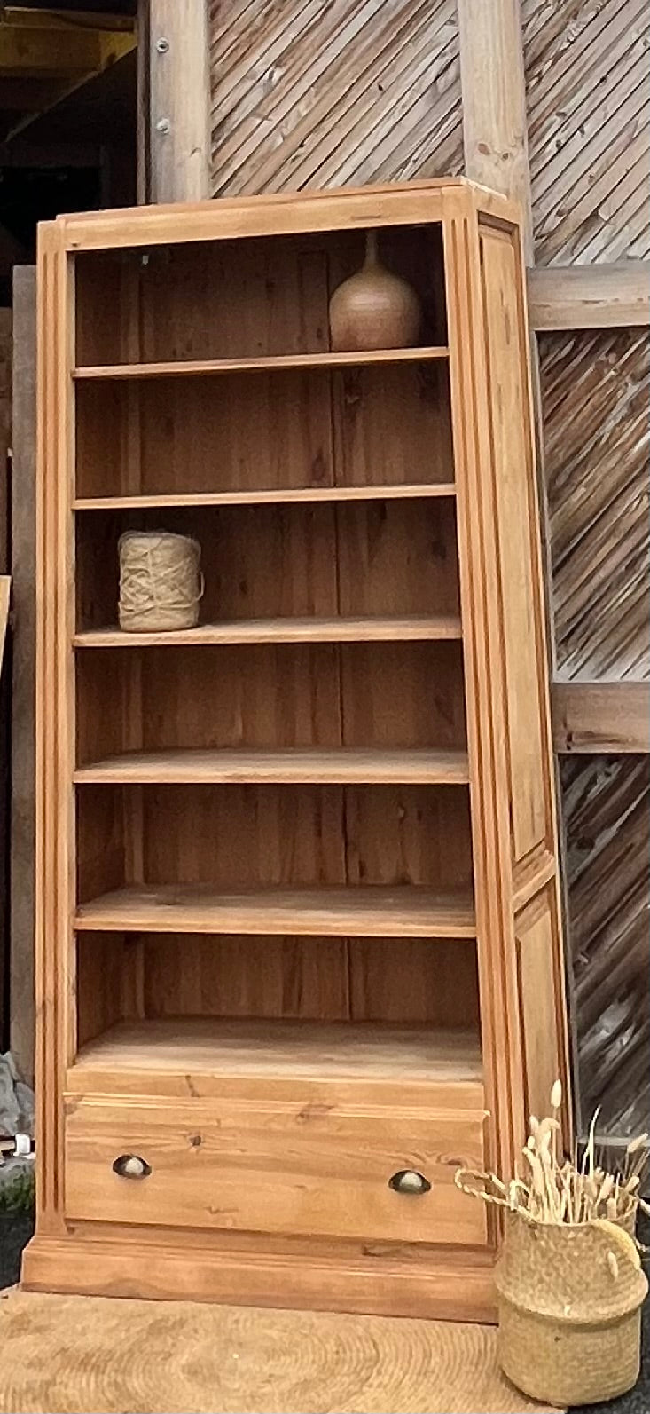 Bibliothèque rénovée en bois massif brut 1 tiroir