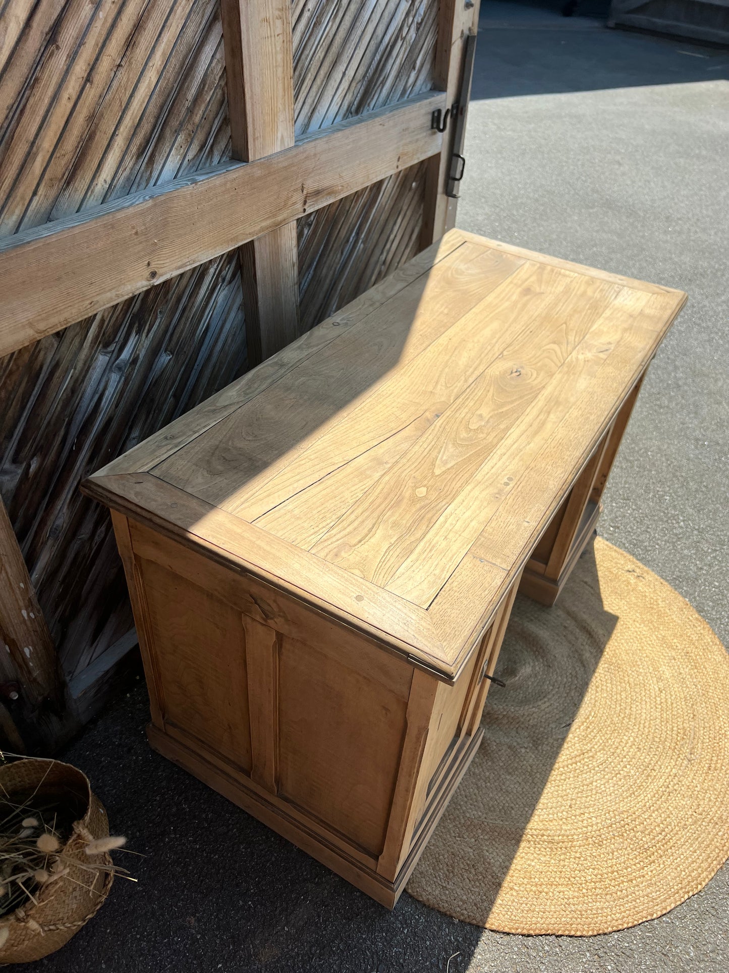 Bureau ancien en chêne brut - comptoir